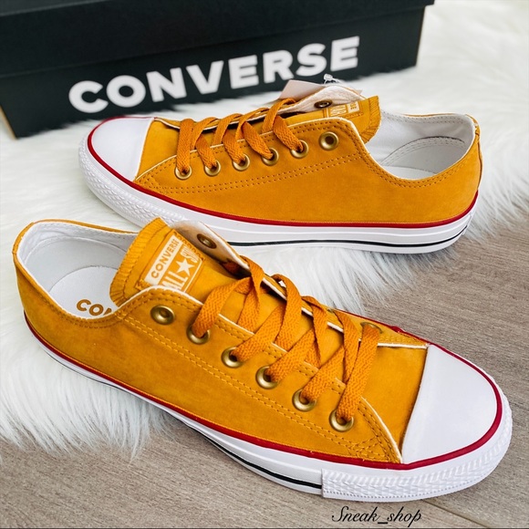 Converse Shoes - NWT Converse Ctas OX Women’s Shoes